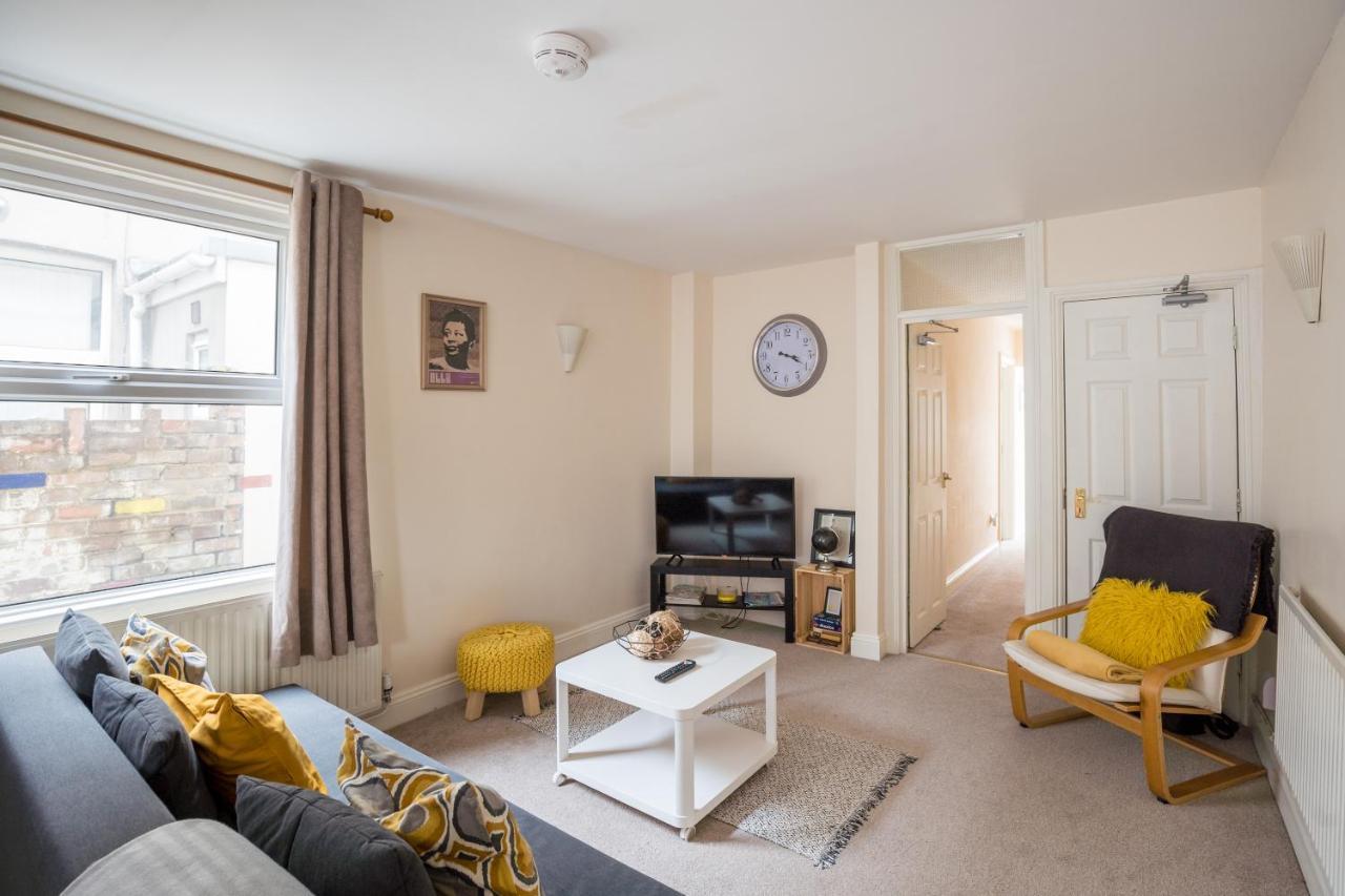 The Ella Fitzgerald - Modern 2 Bedroom Apartment, Super Close To City Centre Кардіфф Екстер'єр фото